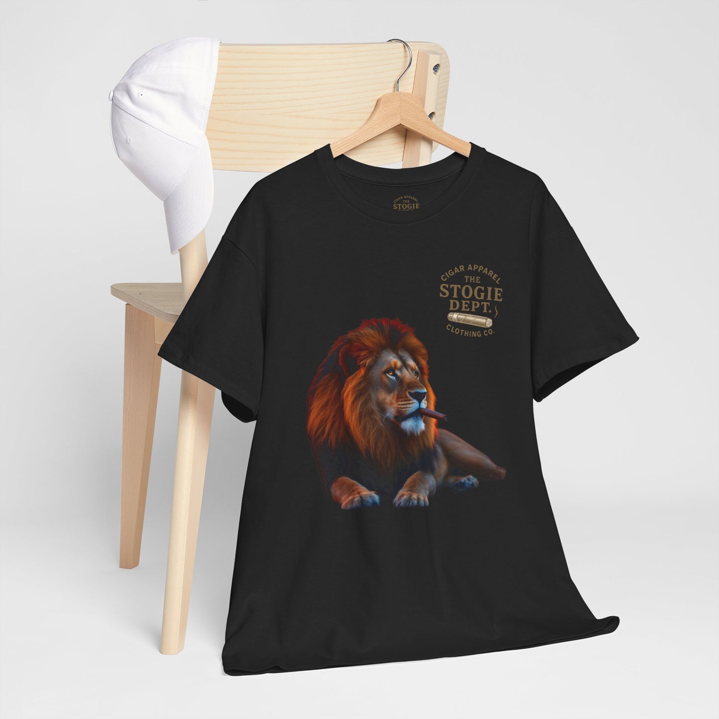 Majestic Lion Graphic Tee - Unisex Heavy Cotton Shirt for Animal Lovers, Relaxed Fit, Gift for Birthdays, Eco-Friendly Fashion